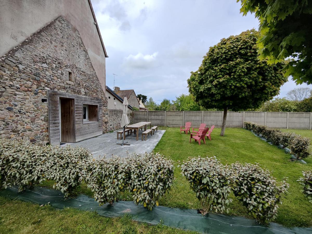 Le Village Du Phare Gouville-sur-Mer Bagian luar foto