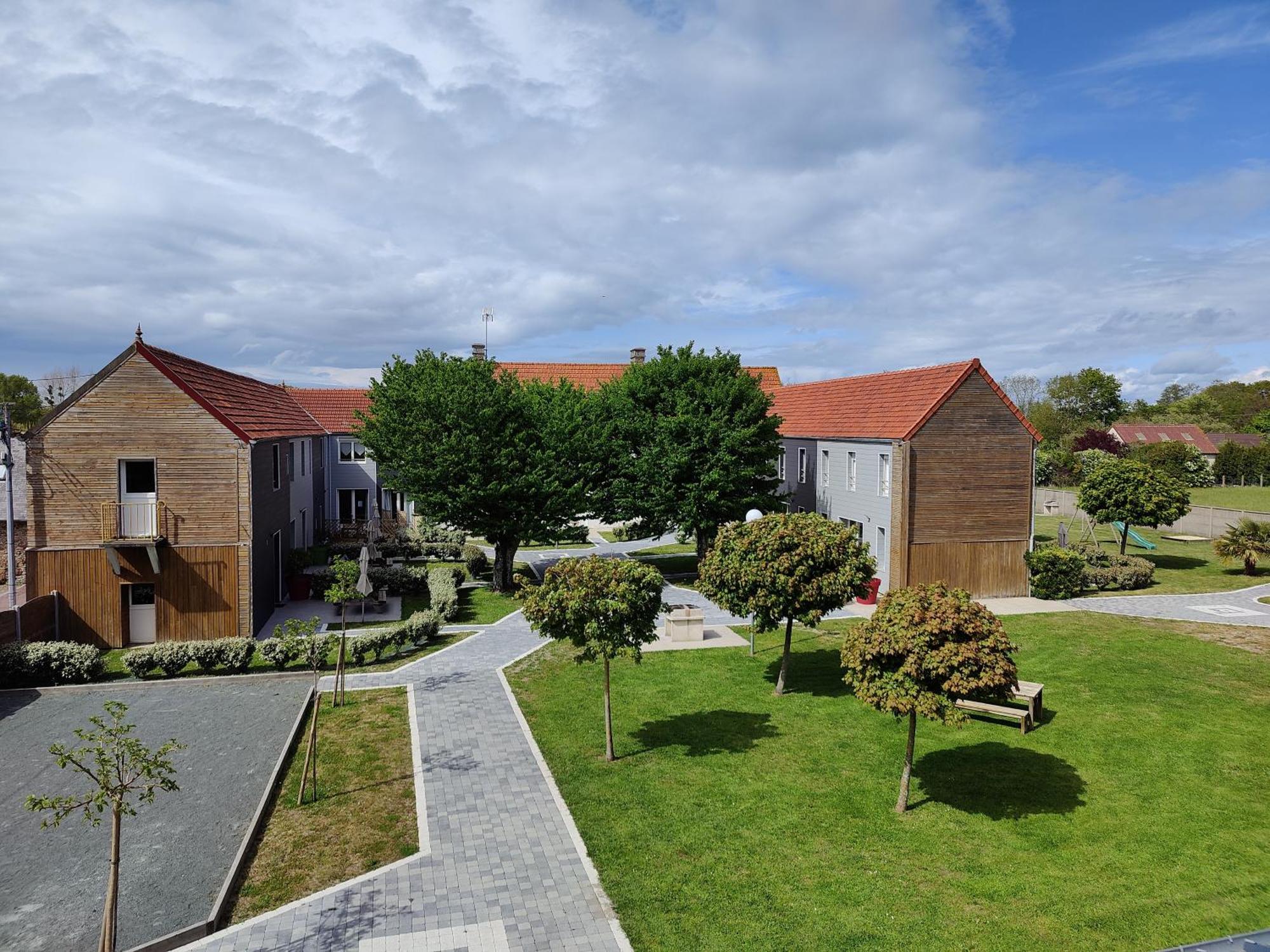 Le Village Du Phare Gouville-sur-Mer Bagian luar foto